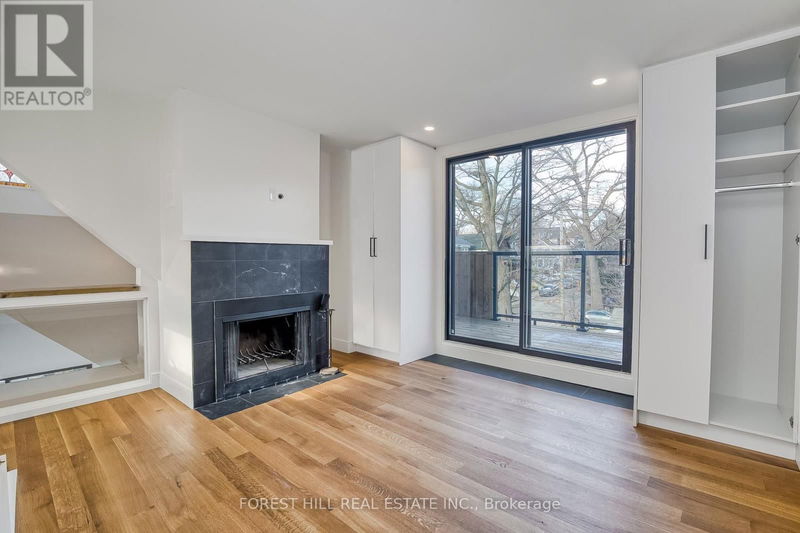 97 Lee Avenue  Toronto (The Beaches), M4E2P2 | Image 19