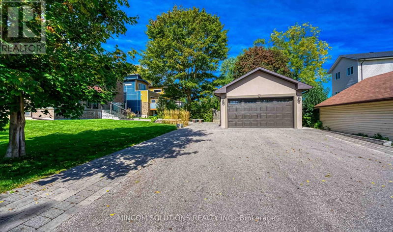 557 Marksbury Road  Pickering (West Shore), L1W2S9 | Image 34