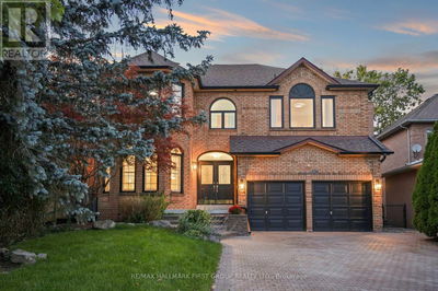 854 Baylawn Drive  Pickering (Liverpool), L1X2R9 | Image 1