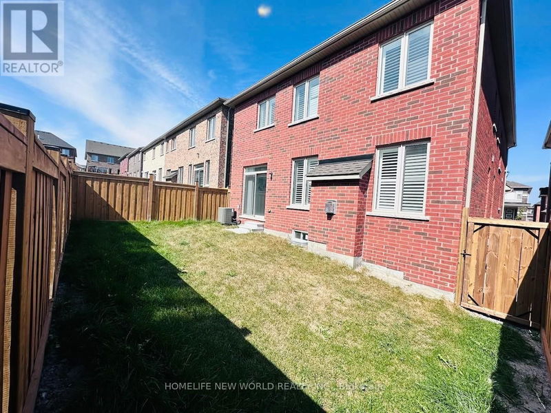 2410 Florentine Place  Pickering, L1X0H2 | Image 39