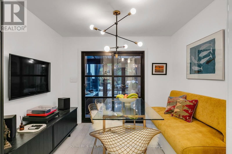 2 First Avenue  Toronto (South Riverdale), M4M1W8 | Image 18