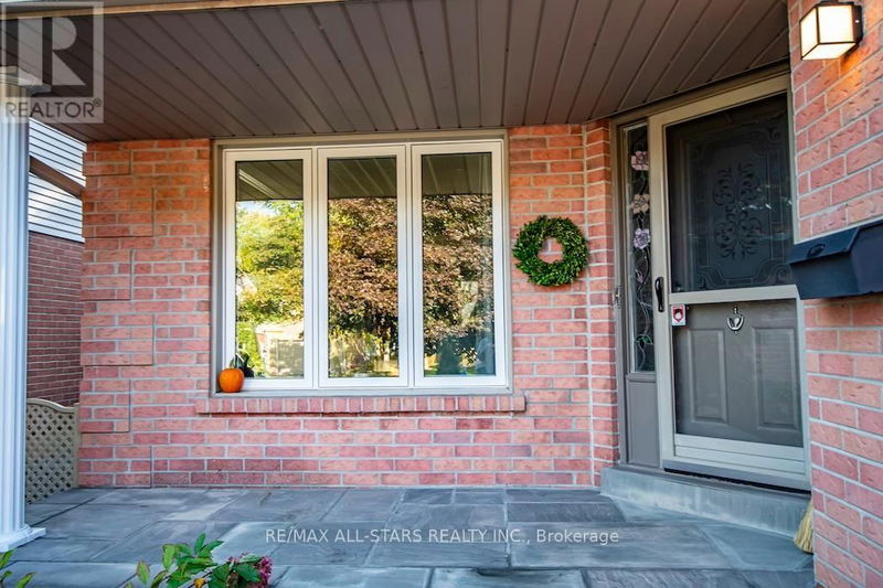 180 Sandringham Drive  Clarington (Courtice), L1E2A5 | Image 3