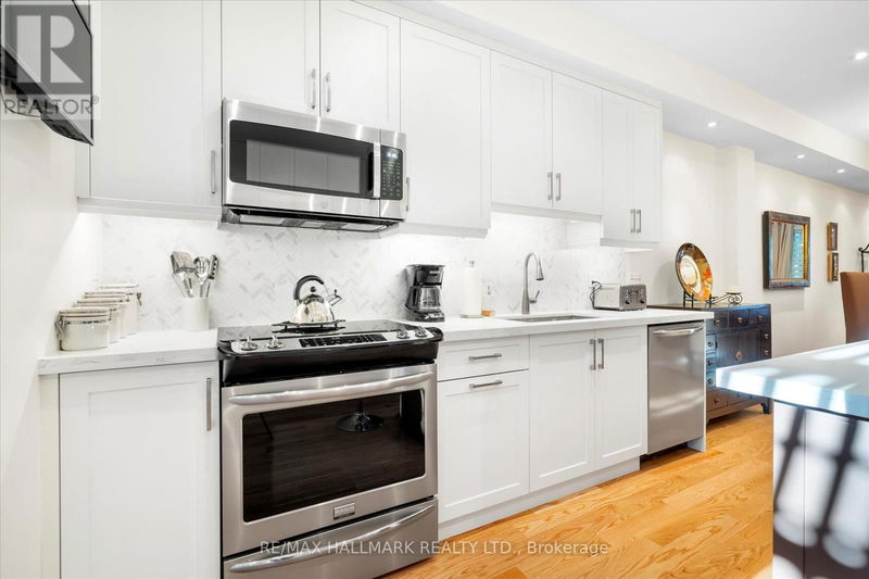 70 Logan Avenue  Toronto (South Riverdale), M4M2M8 | Image 11