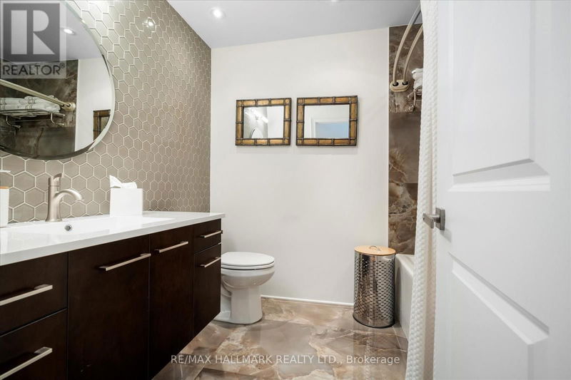 70 Logan Avenue  Toronto (South Riverdale), M4M2M8 | Image 22