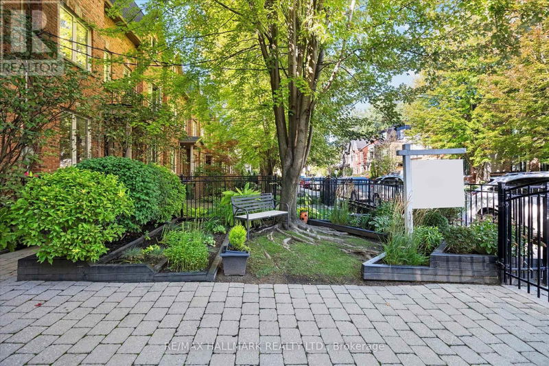 70 Logan Avenue  Toronto (South Riverdale), M4M2M8 | Image 3