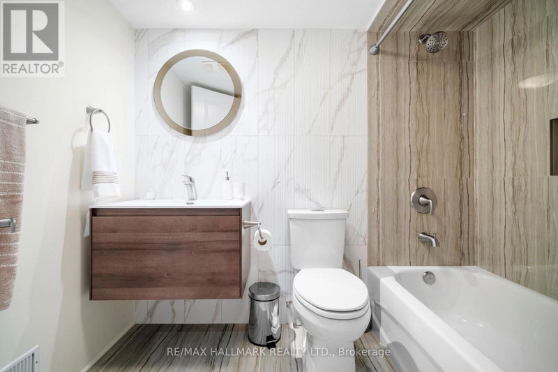 70 Logan Avenue  Toronto (South Riverdale), M4M2M8 | Image 38