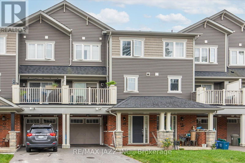 71 Far North Court  Oshawa (Windfields), L1L0J5 | Image 2