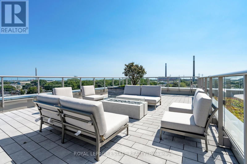 154 Logan Avenue  Toronto (South Riverdale), M4M2N3 | Image 32