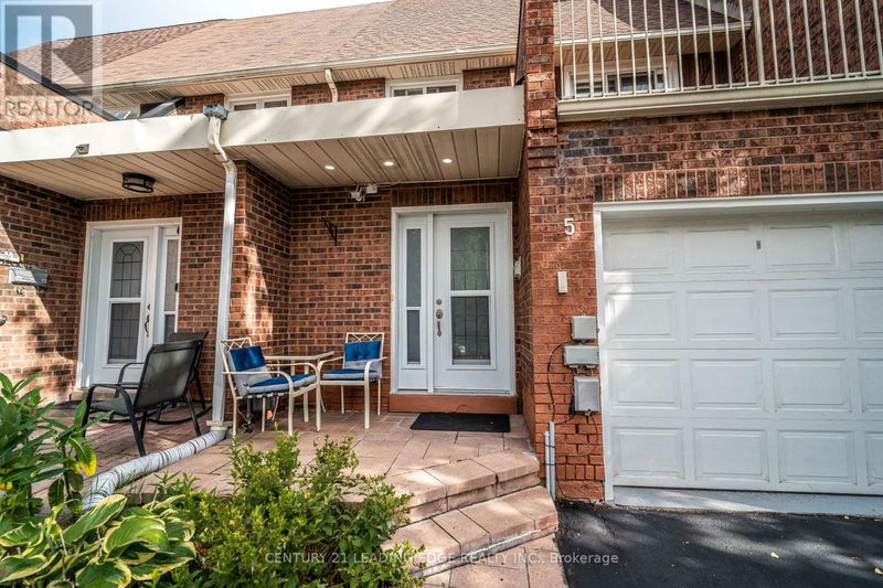 5 ECCLESFIELD Drive  Toronto (Steeles), M1W2Y3 | Image 36