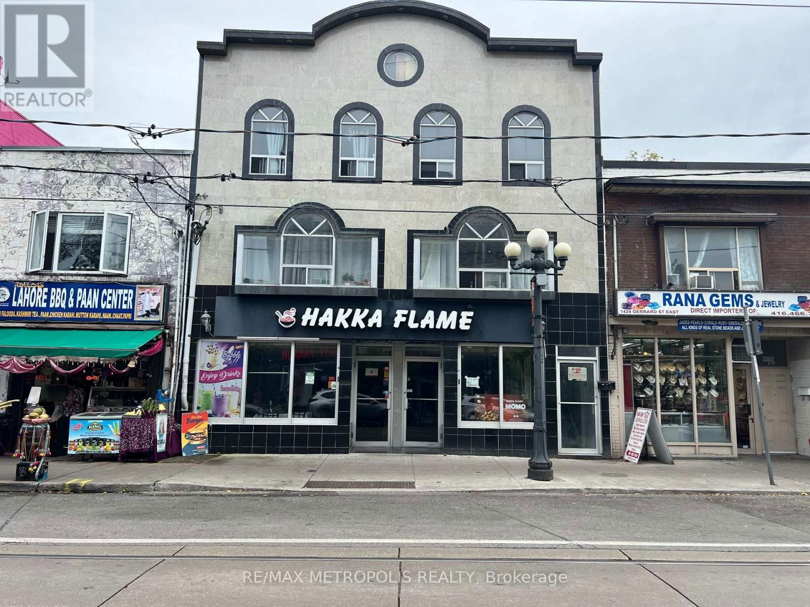 1431 - 33 GERRARD STREET E Image 2