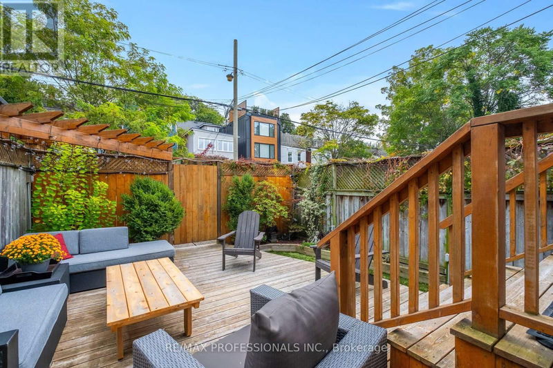 37 Marjory Avenue  Toronto (South Riverdale), M4M2Y2 | Image 24