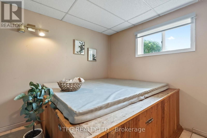 525 Laval Street  Oshawa (Vanier), L1J6L8 | Image 28