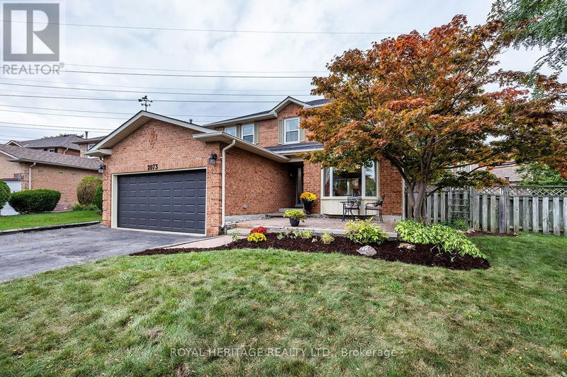 2073 Lynn Heights Drive  Pickering (Liverpool), L1X1P9 | Image 1