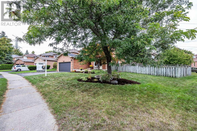 2073 Lynn Heights Drive  Pickering (Liverpool), L1X1P9 | Image 35