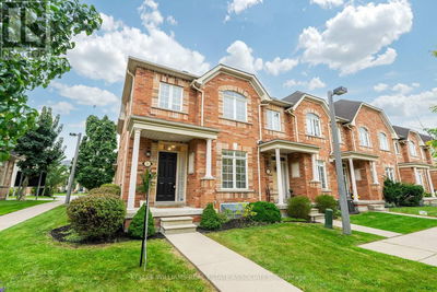 11 Wicker Park Way  Whitby (Pringle Creek), L1R0E3 | Image 1