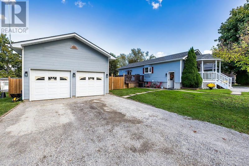 43 Lakeview Avenue  Scugog, L0B1E0 | Image 3