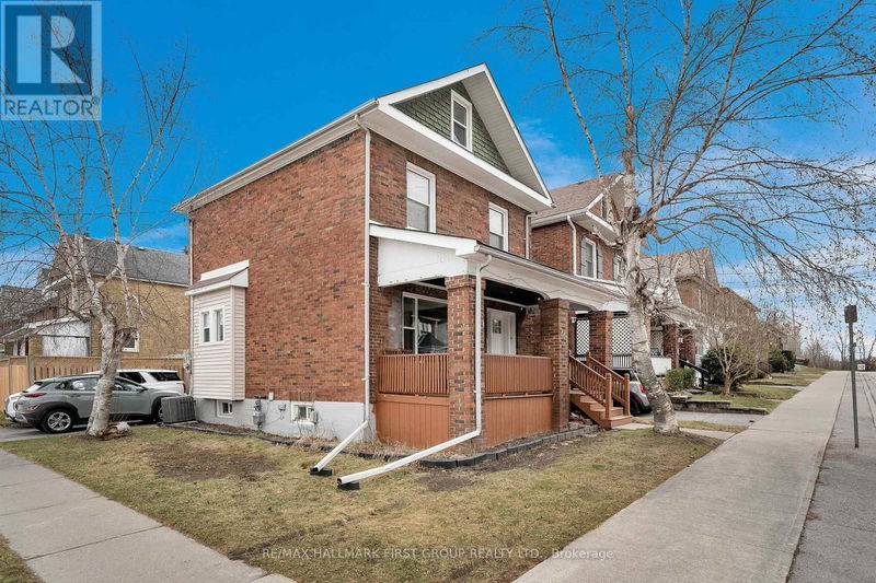 241 Eulalie Avenue South Oshawa (Central), L1H2B3 | Image 1