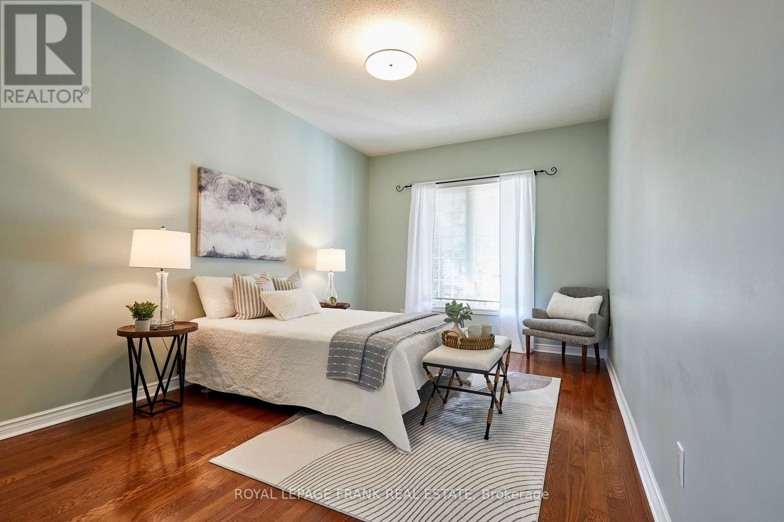 65 WATERBURY CRESCENT Image 23
