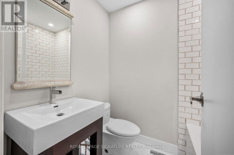  92 - 275 Broadview Avenue  Toronto (South Riverdale), M4M3H5 | Image 23