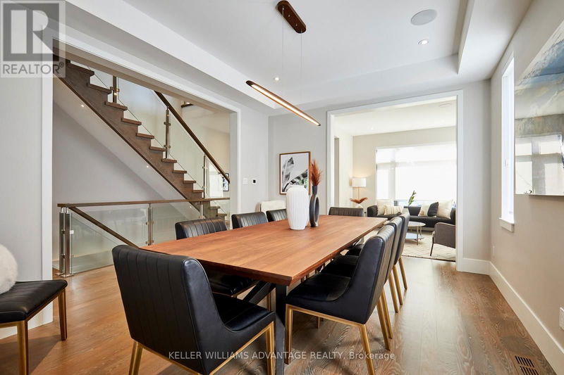 18 Coxwell Boulevard  Toronto (East York), M4C3G7 | Image 6