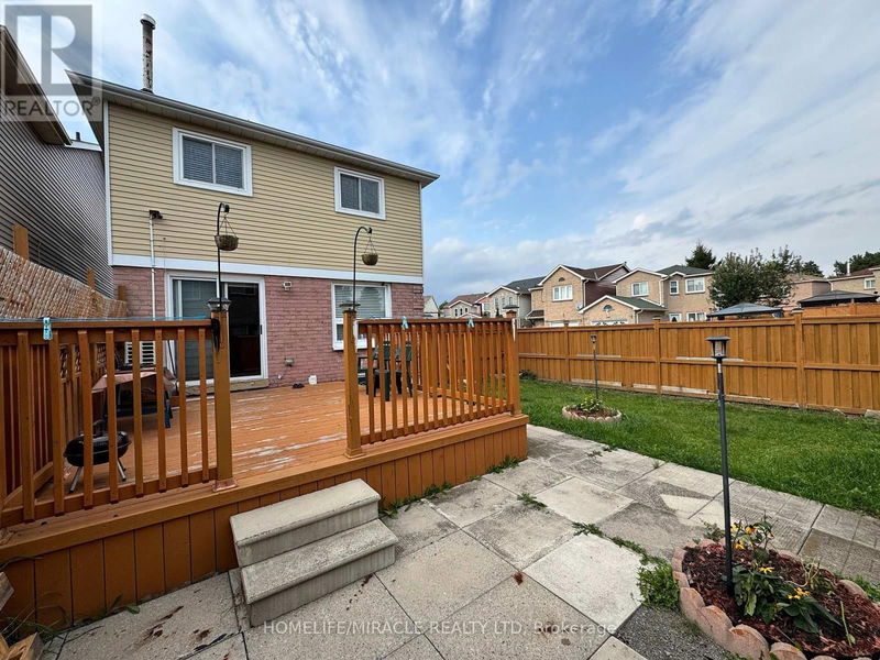 131 Plumrose Pathway  Toronto (Malvern), M1B4B6 | Image 38