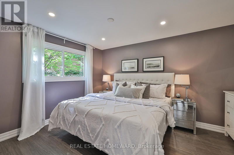 15 Windover Drive  Toronto (Woburn), M1G1P1 | Image 16