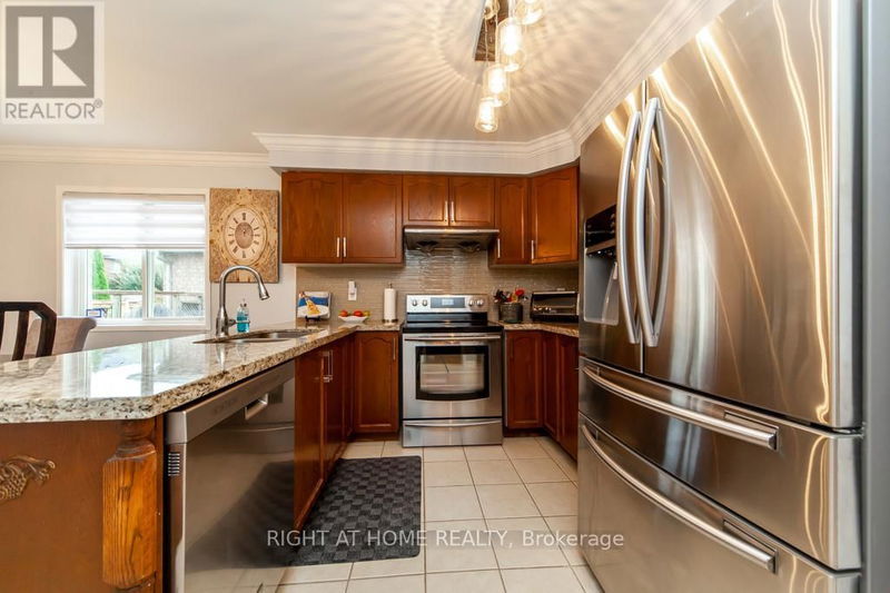 3261 Country Lane  Whitby (Williamsburg), L1P1T7 | Image 12