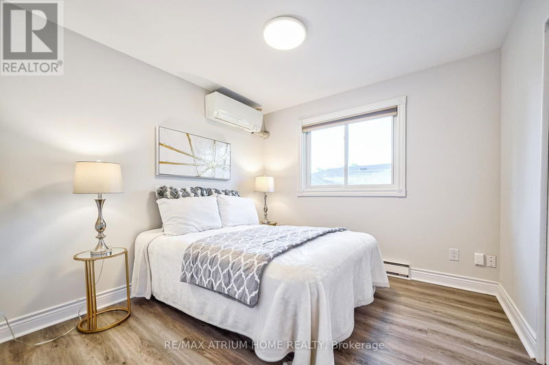 18 Castle Hill Drive  Toronto (L'Amoreaux), M1T2Y3 | Image 12