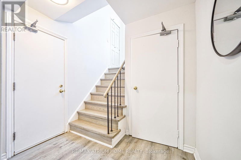 18 Castle Hill Drive  Toronto (L'Amoreaux), M1T2Y3 | Image 20