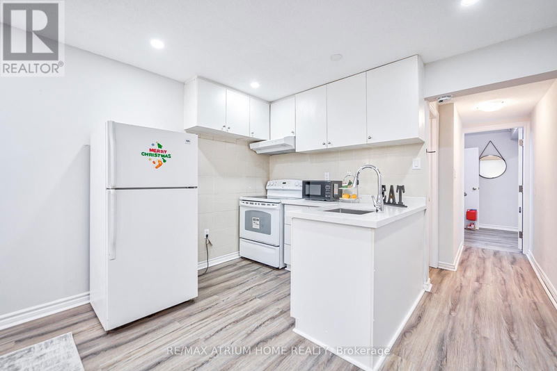 18 Castle Hill Drive  Toronto (L'Amoreaux), M1T2Y3 | Image 29