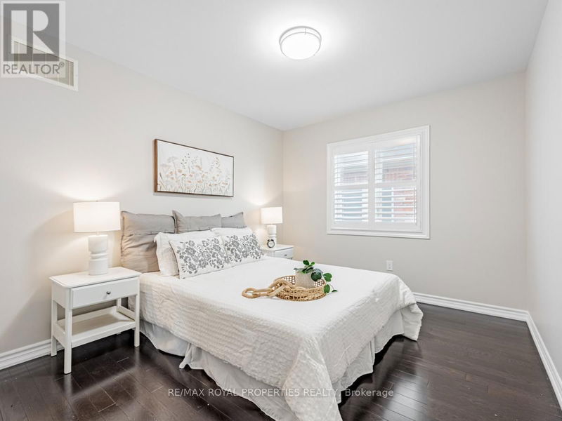 32 Burning Springs Place  Whitby (Brooklin), L1M0K1 | Image 25