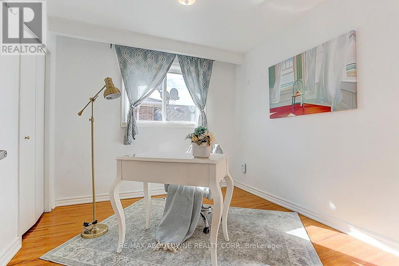 31 Lambeth Square  Toronto (Steeles), M1W3B3 | Image 20