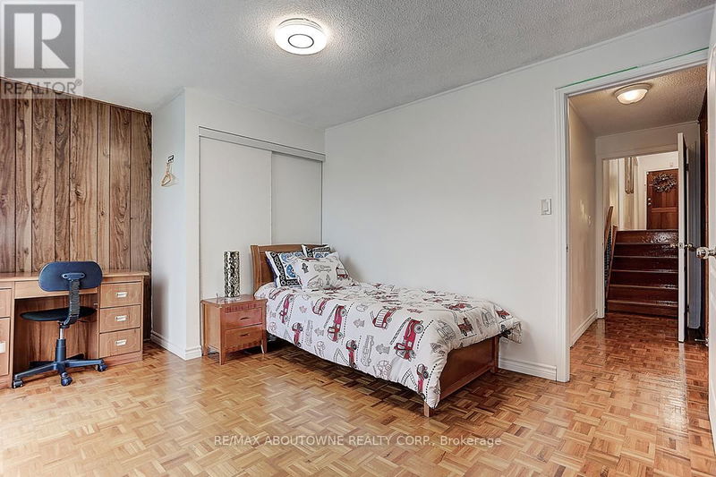 31 Lambeth Square  Toronto (Steeles), M1W3B3 | Image 27