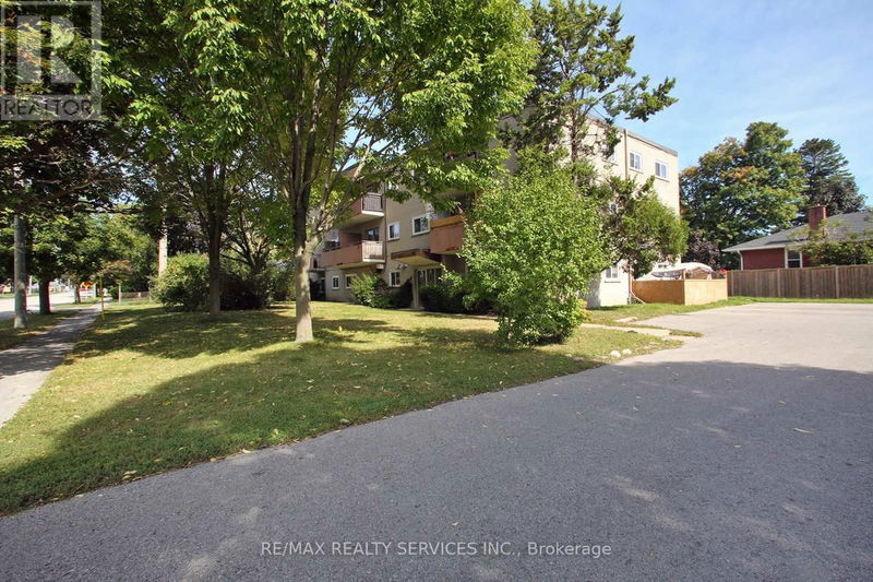 102 Front Street East Whitby (Port Whitby), L1N1A1 | Image 13