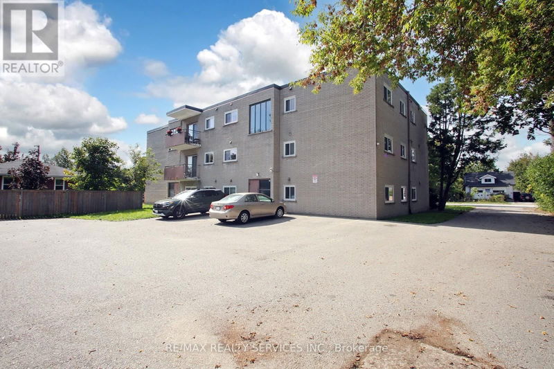 102 Front Street East Whitby (Port Whitby), L1N1A1 | Image 15