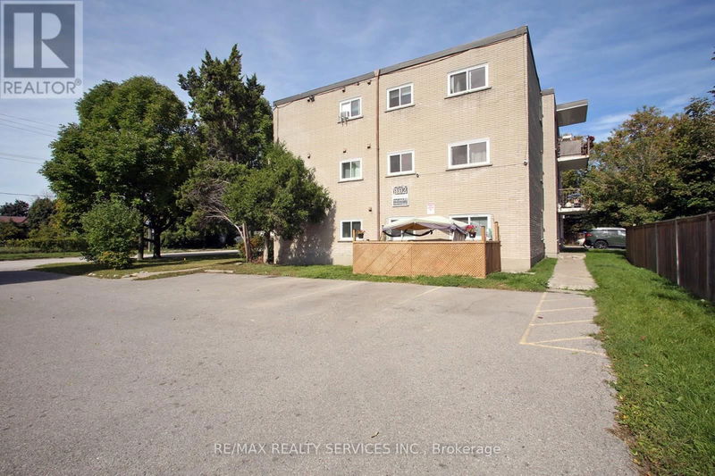 102 Front Street East Whitby (Port Whitby), L1N1A1 | Image 16