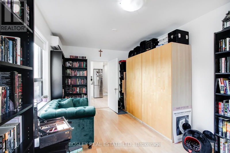 1918 Gerrard Street East Toronto (Woodbine Corridor), M4L2C1 | Image 14