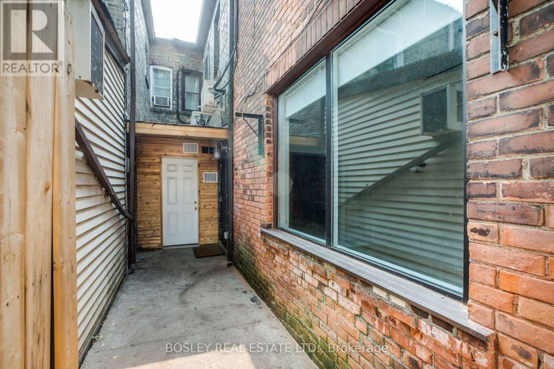 1918 Gerrard Street East Toronto (Woodbine Corridor), M4L2C1 | Image 27