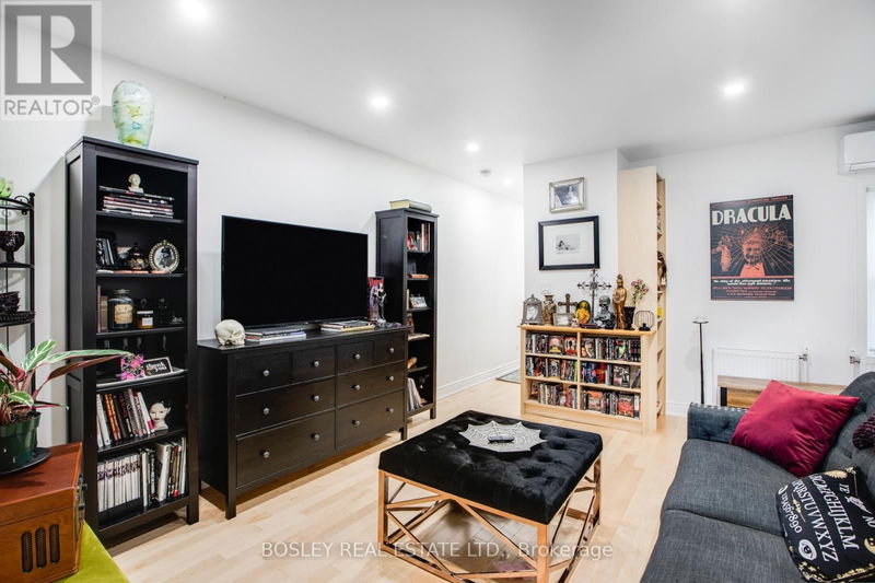 1918 Gerrard Street East Toronto (Woodbine Corridor), M4L2C1 | Image 5