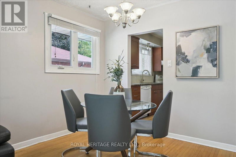 26 Oakridge Drive  Toronto (Cliffcrest), M1M2A4 | Image 13