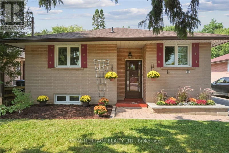 26 Oakridge Drive  Toronto (Cliffcrest), M1M2A4 | Image 4