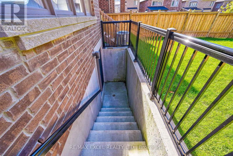 4 Torbay Court  Whitby, L1P0C7 | Image 35