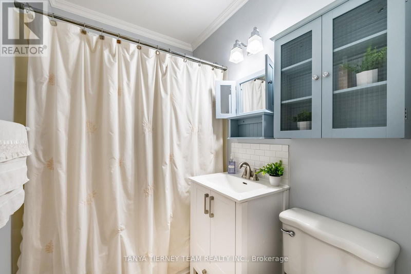 30 Ferguson Avenue  Whitby (Brooklin), L1M1A6 | Image 20