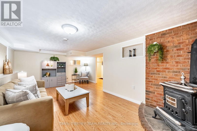 30 Ferguson Avenue  Whitby (Brooklin), L1M1A6 | Image 22