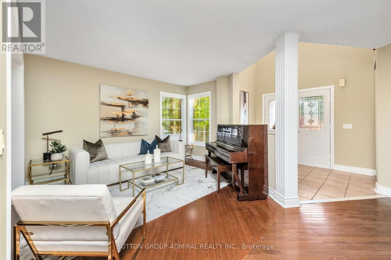 115 Gartshore Drive  Whitby (Williamsburg), L1P1N8 | Image 4