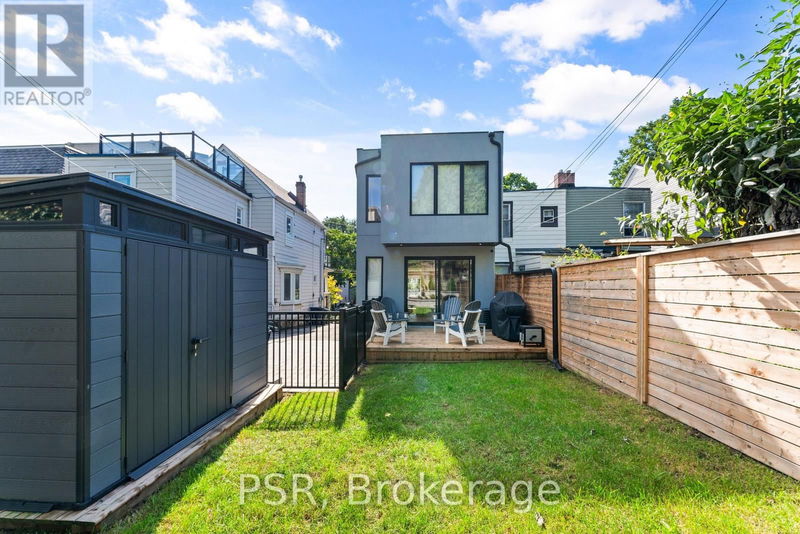 116 Walpole Avenue  Toronto (Greenwood-Coxwell), M4L2J3 | Image 32