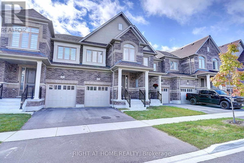 17 Coho Drive  Whitby (Lynde Creek), L1P0K6 | Image 2