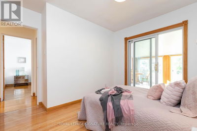 40 Hart Avenue  Toronto (Kennedy Park), M1K3H1 | Image 1