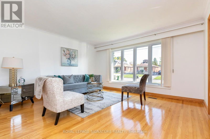 40 Hart Avenue  Toronto (Kennedy Park), M1K3H1 | Image 5