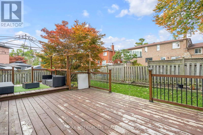 1028 Moorelands Crescent  Pickering (Rosebank), L1W3K4 | Image 33